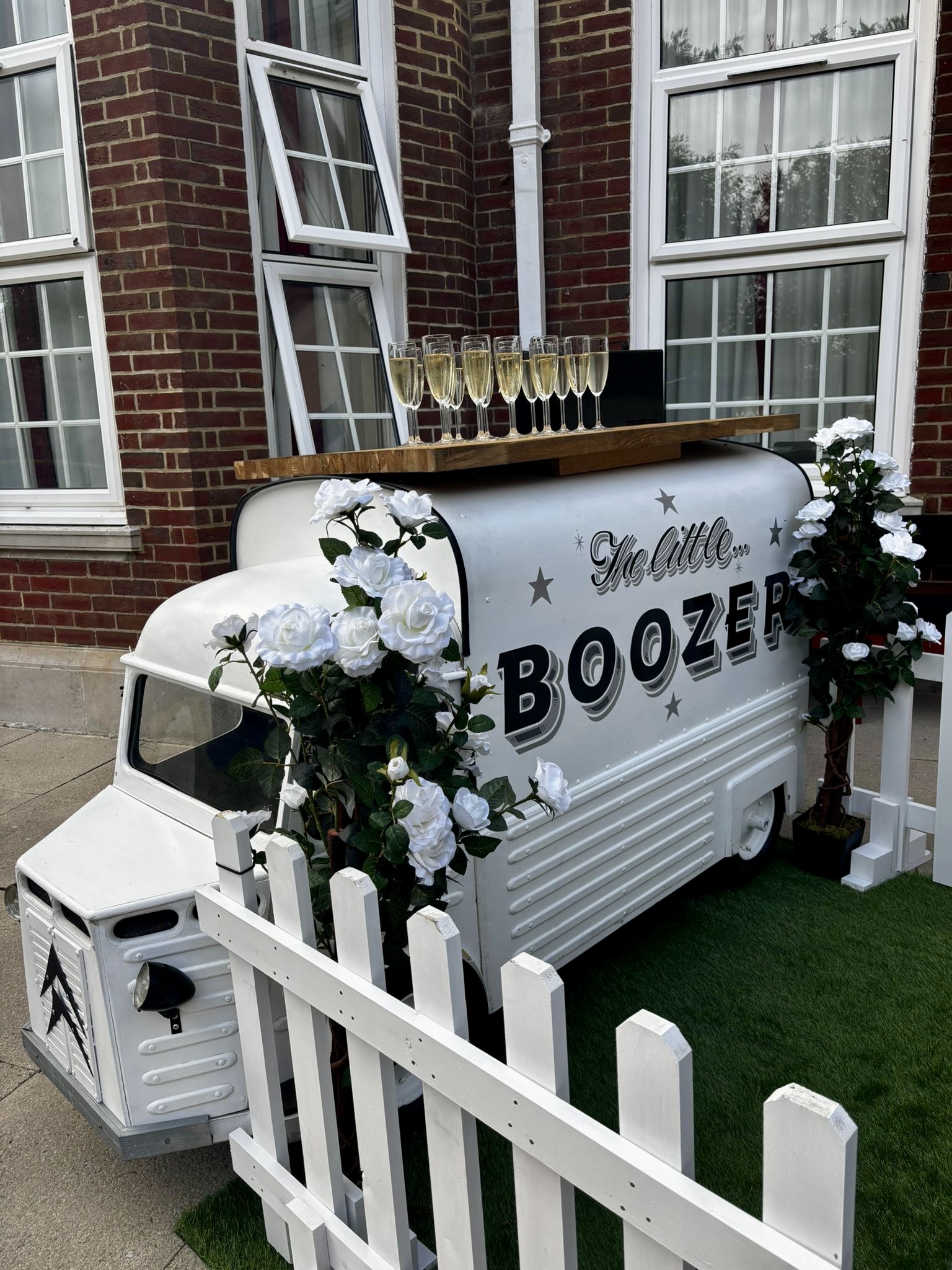 LJB horsebox bar
